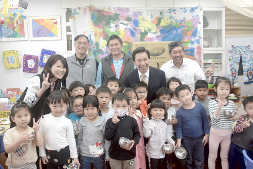金門縣議會全球資訊網 關心教育陳縣長走訪湖埔國小